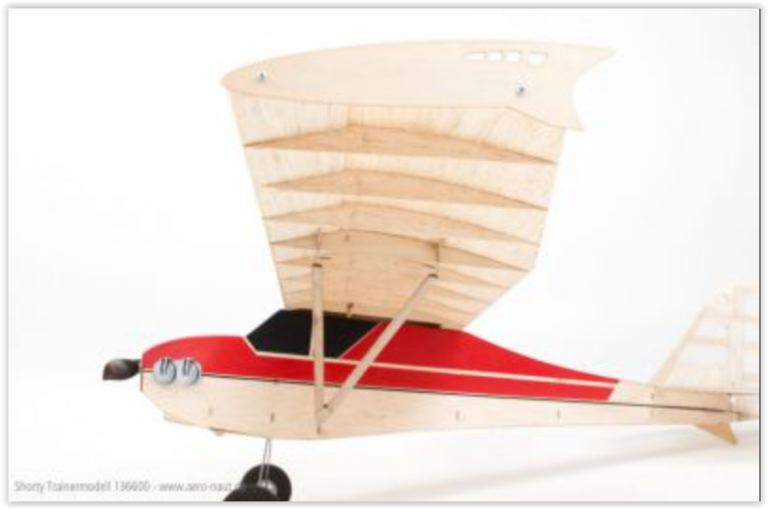 Shorty Trainermodell 1300 balsa kit