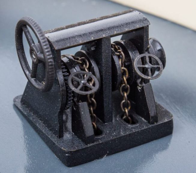 Rimorchiatore in kit scala 1/20 lungo 737mm in legno ed ABS