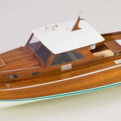 Yatch Diva cabinato radiocomandato kit in legno 580mm