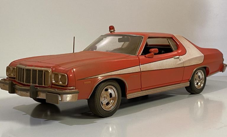 Starsky & Hutch Ford 1976 1/27 Gran Torino versione sporcata