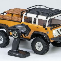 Scaler JT4 EMO giallo e bianco 1/10 montato con radio