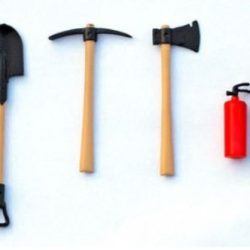 Pala piccone ascia estintore jack e tanica in scala 1/10 da verniciare