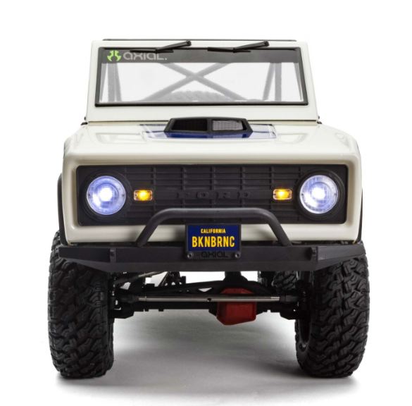 Ford Bronco bianco SCX10 III Early 1/10 montato con radio