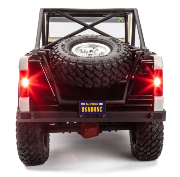 Ford Bronco bianco SCX10 III Early 1/10 montato con radio