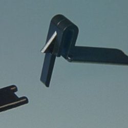 Sistema di bloccaggio cappottine per micro modelli. - MPJ2660B