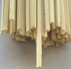 LISTELLI TIGLIO mm  2X2  100PZ - M82606