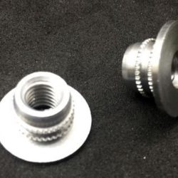 DADI IN ALLUMINIO M4       5pz DA INCOLLARE SU FIBRA O LEGNO - PCHX0371