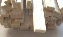 LISTELLI BALSA mm 4x8     50pz - M85819
