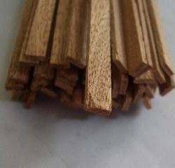 LISTELLI MOGANO    2x6 mm 50pz - M81003