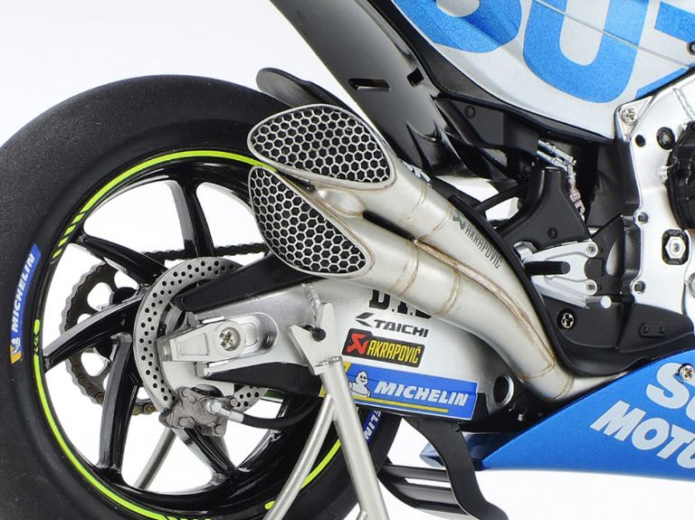 Suzuki GSX-RR 1/12 World Champion 2020 - TAM14139 - immagine 4
