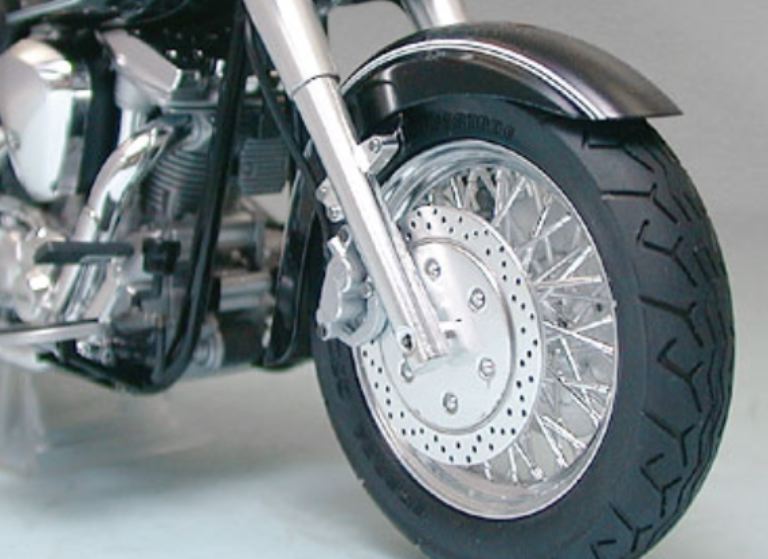 Yamaha XV1600 Road Star 1/12 - TAM14080 - immagine 5