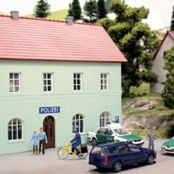STAZIONE DI POLIZIA TEDESCA H0 194x160x120mm - FALPI61836