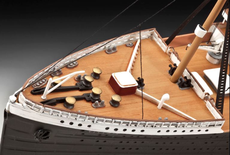 R.M.S. Titanic 1/400 con colla e colori lunga 670mm - REV5715 - immagine 6