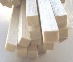 LISTELLI BALSA m.12x12    30pz - M85808