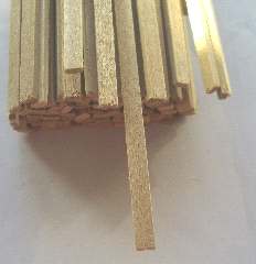 LISTELLI NOCE mm    2x4  100pz - M80010