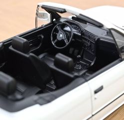 BMW serie 3 325i (E30) cabriolet 1991 1/18 bianca - SOLNOR183213 - immagine 4