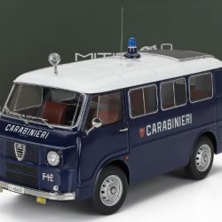 Alfa Romeo F-12 Minibus Carabinieri 1/18 1967 prima serie - REVMIT200065