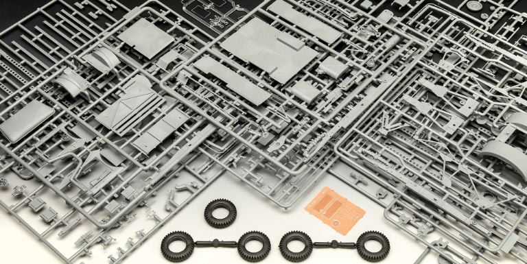 Camion lancirazzi sovietico WWII W.O.T. 8 BM-13-16 Katyusha/Cargo 1/35 - REV3338 - immagine 7