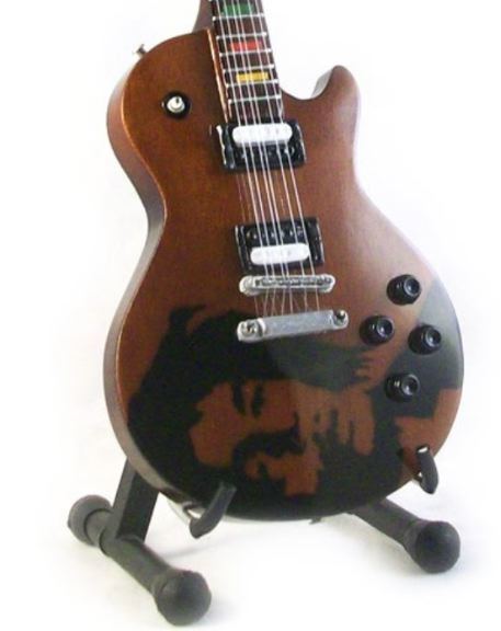 Bob Marley Tribute mini chitarra in legno - ITAMM66773
