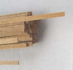 LISTELLI NOCE mm    1x3   50PZ - M80005