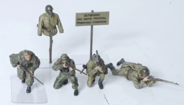 Squadra di cecchini sovietici WWII 1/35 Soviet Sniper Team - ITAZS3597 - immagine 3