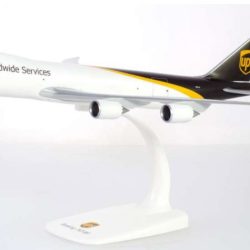 Boeing 747-8F UPS 1/250 lungo 30cm - HER612241