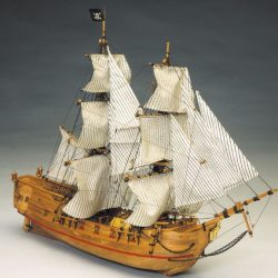 Black Falcon nave pirata 456mm 1/100 vele non incluse - M768