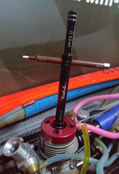 Chiave candela con chiave a tubo da 5,5mm e brugole da 2,5 e 5mm - TFLT1606-05 - immagine 3