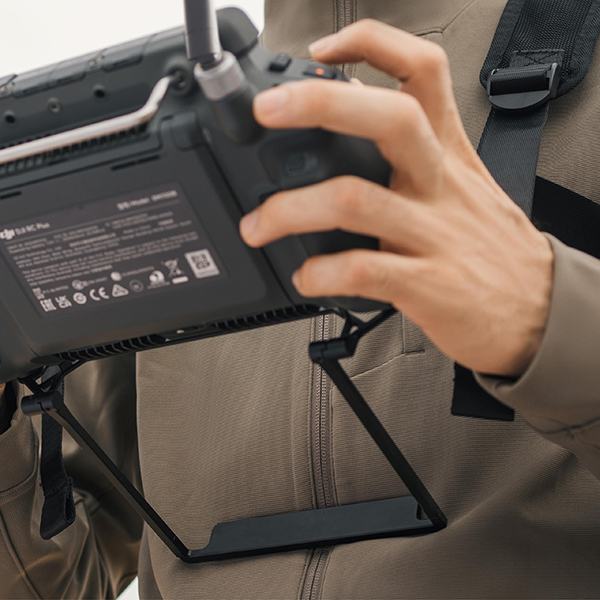DJI RC Plus Strap and Waist Support Kit - immagine 4