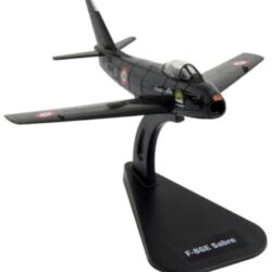 Montato F86E Sabre Lanceri Neri 1/100